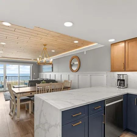 Ultra Luxe Oceanfront Escape - Incredible Views Villa