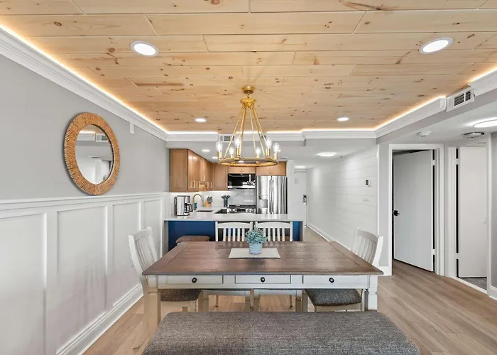 Ultra Luxe Oceanfront Escape - Incredible Views Holiday home *