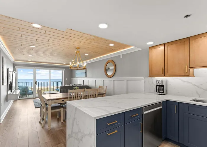 Ultra Luxe Oceanfront Escape - Incredible Views